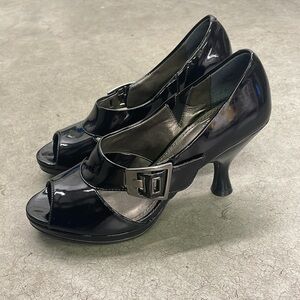 LINEA PAOLO Hailee Shiny Black Patent Leather Heel